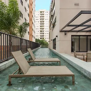 https://charlie-pinheiros.topsaopaulohotels.com